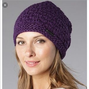 burton big bertha beanie